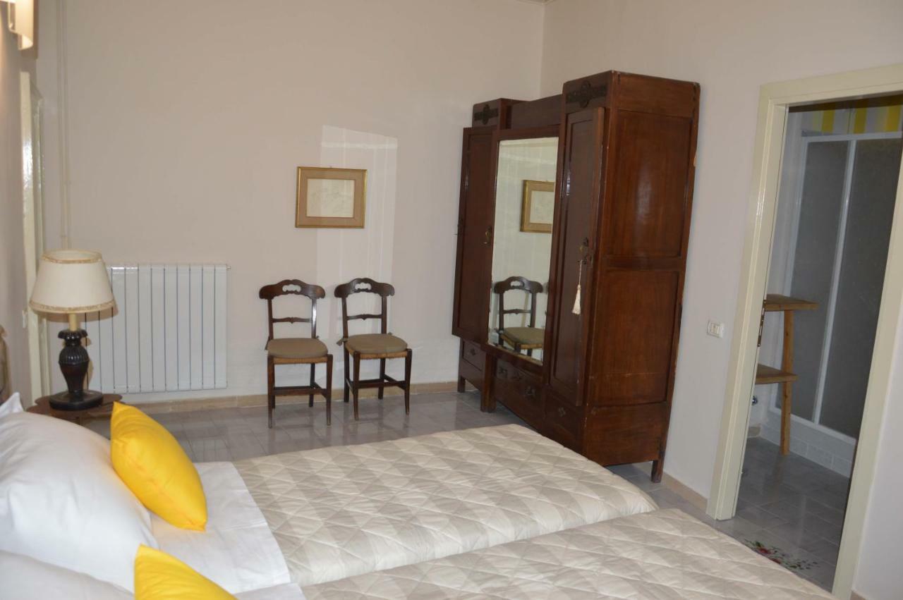 Casa Ciri Bed & Breakfast Фолиньо Экстерьер фото